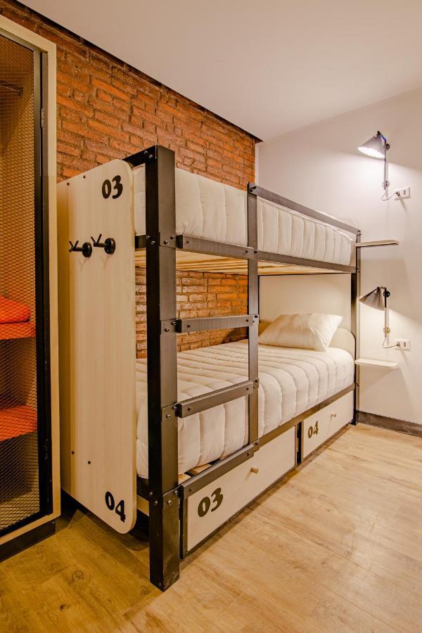 Lit Simple dans Dortoir de 4 Lits