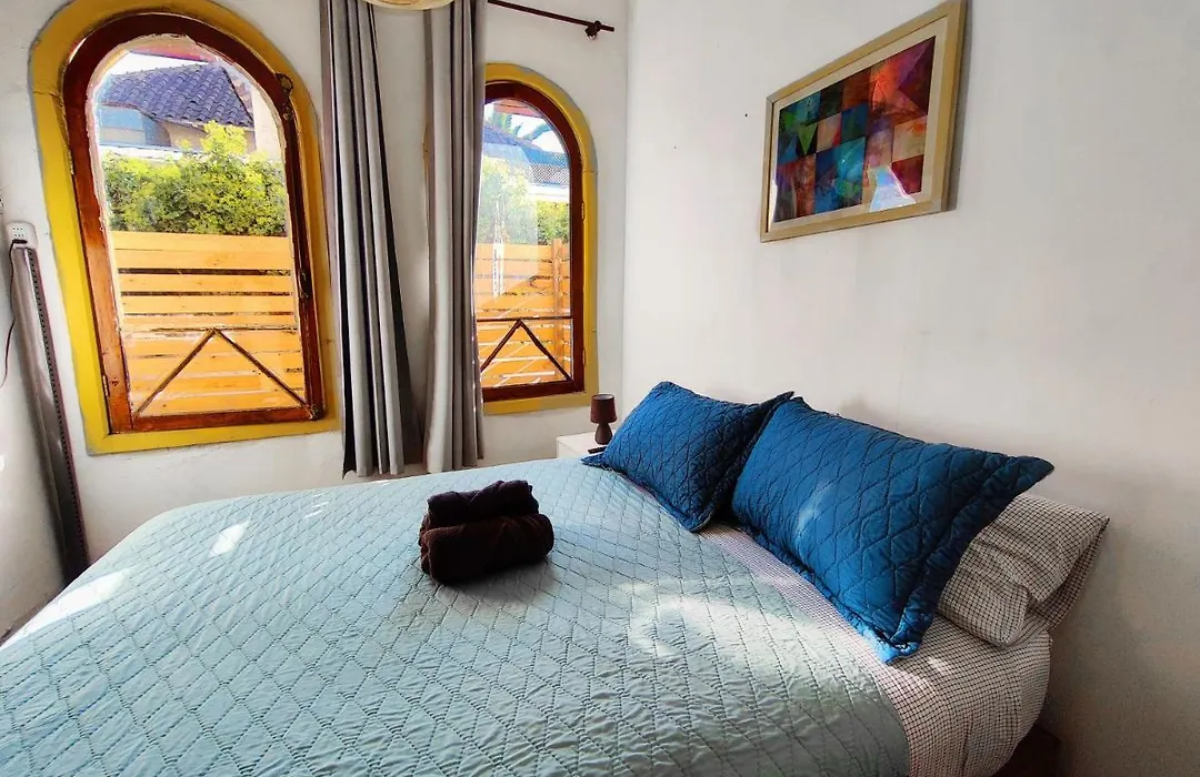 Mondrian Santiago-1