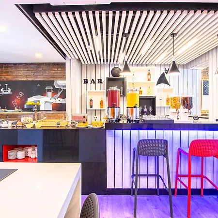 Hostal Boutique Black Cat-2